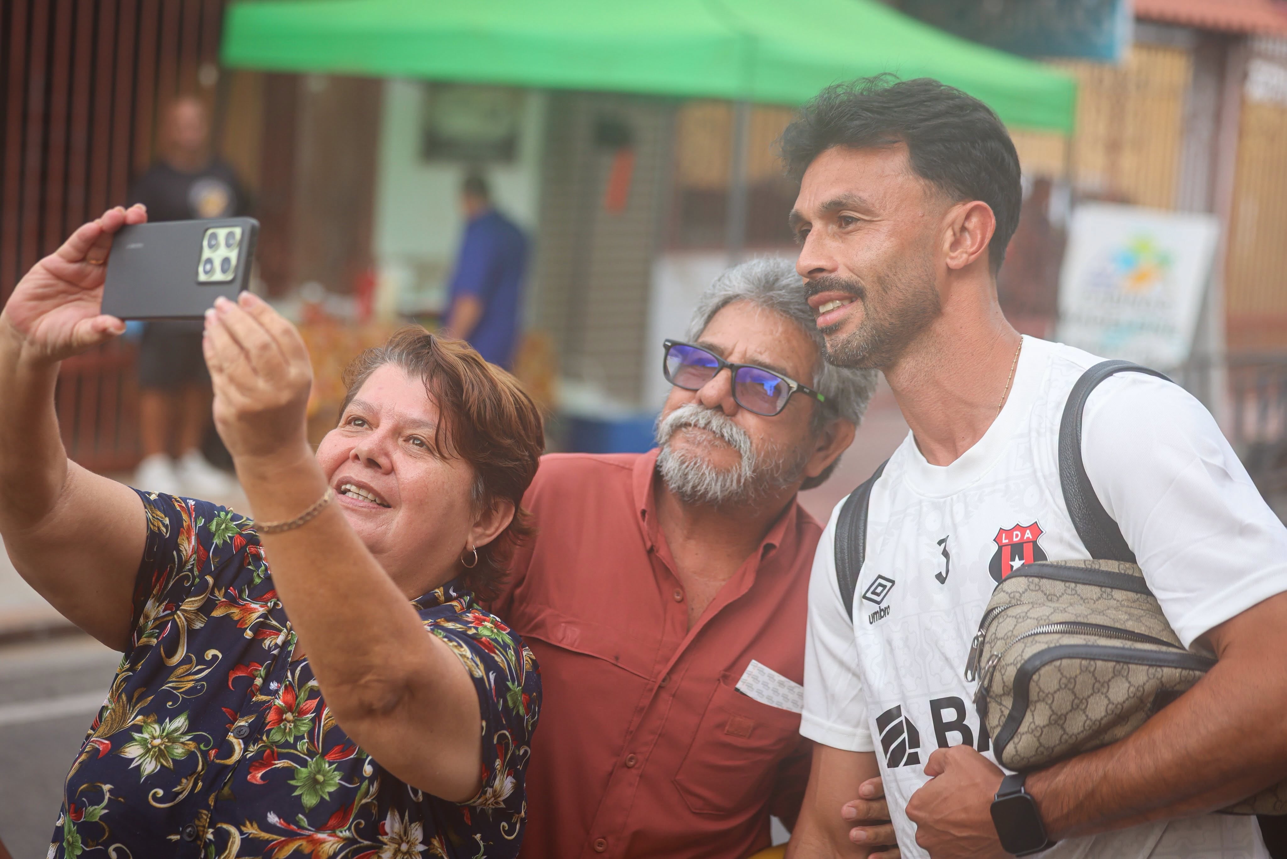 Giancarlo González es titular en el partido entre Puntarenas y Liga Deportiva Alajuelense.