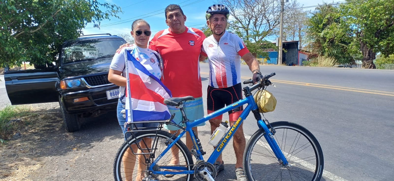 Marco Makey Benavides
Viaja a su cuarto Mundial en bicicleta
Acompañado por Milton Rodríguez y su esposa Meribeth.
14 de bril del 2026
Cortesía: Periódico Mi Cantón