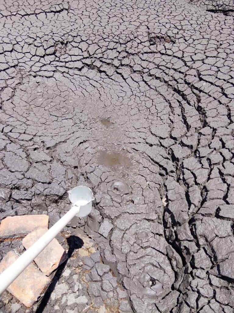 Especialistas de la UNAM descartaron el nacimiento de un volcán en Michoacán. El fenómeno de El Salitre corresponde a pozas de lodo y actividad hidrotermal asociada a la falla de Ixtlán.