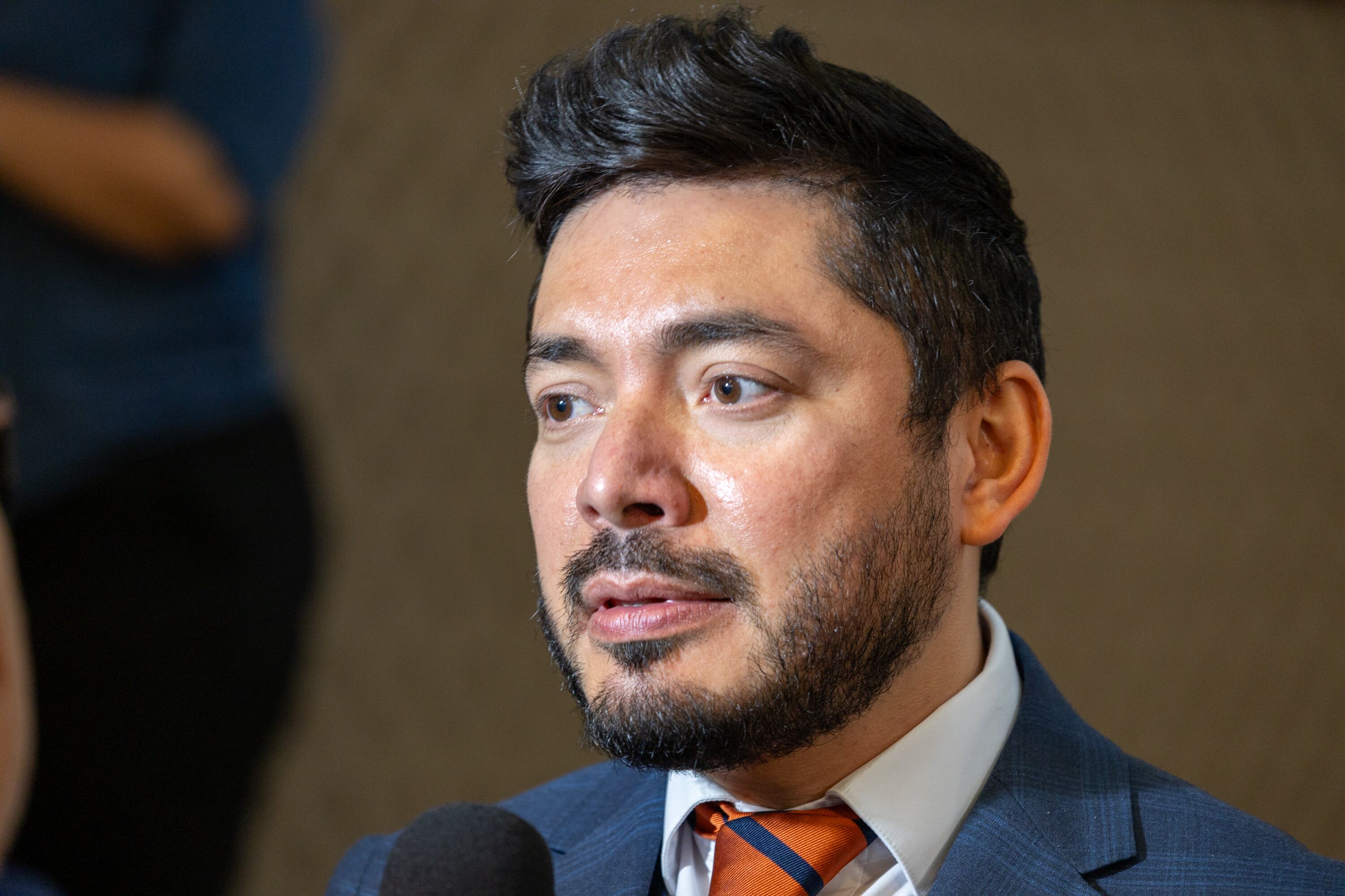 27/05/2025, San José, MICIT, Primera reunión del FEES 2026, por parte del gobierno se presentaron Leonardo Sánchez Hernández, ministro de Educación Pública,
Marta Esquivel Rodriguez, ministra de Planificación Nacional y Política Económica;
Nogui Acosta Jaén, ministro de Hacienda;
Paula Bogantes Zamora, ministra de Ciencia, Innovación, Tecnología y
Telecomunicaciones. Por parte de las Universidades María Estrada Sánchez, presidenta del Consejo Nacional de Rectores (CONARE) y
rectora del Tecnológico de Costa Rica (TEC);
Carlos Araya Leandro, rector de la Universidad de Costa Rica (UCR);
Francisco González Alvarado, rector de la Universidad Nacional (UNA);
Rodrigo Arias Camacho, rector de la Universidad Estatal a Distancia (UNED);
William Rojas Meléndez, rector de la Universidad Técnica Nacional (UTN).
Raquel Loría Quesada, representación estudiantil, actual presidenta de la
Federación de Estudiantes de la UNA (FEUNA).