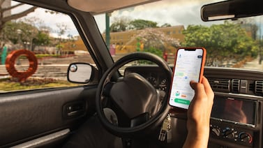 ‘Con la mano derecha empieza a tocarme’: joven denuncia a conductor de Didi por abuso sexual