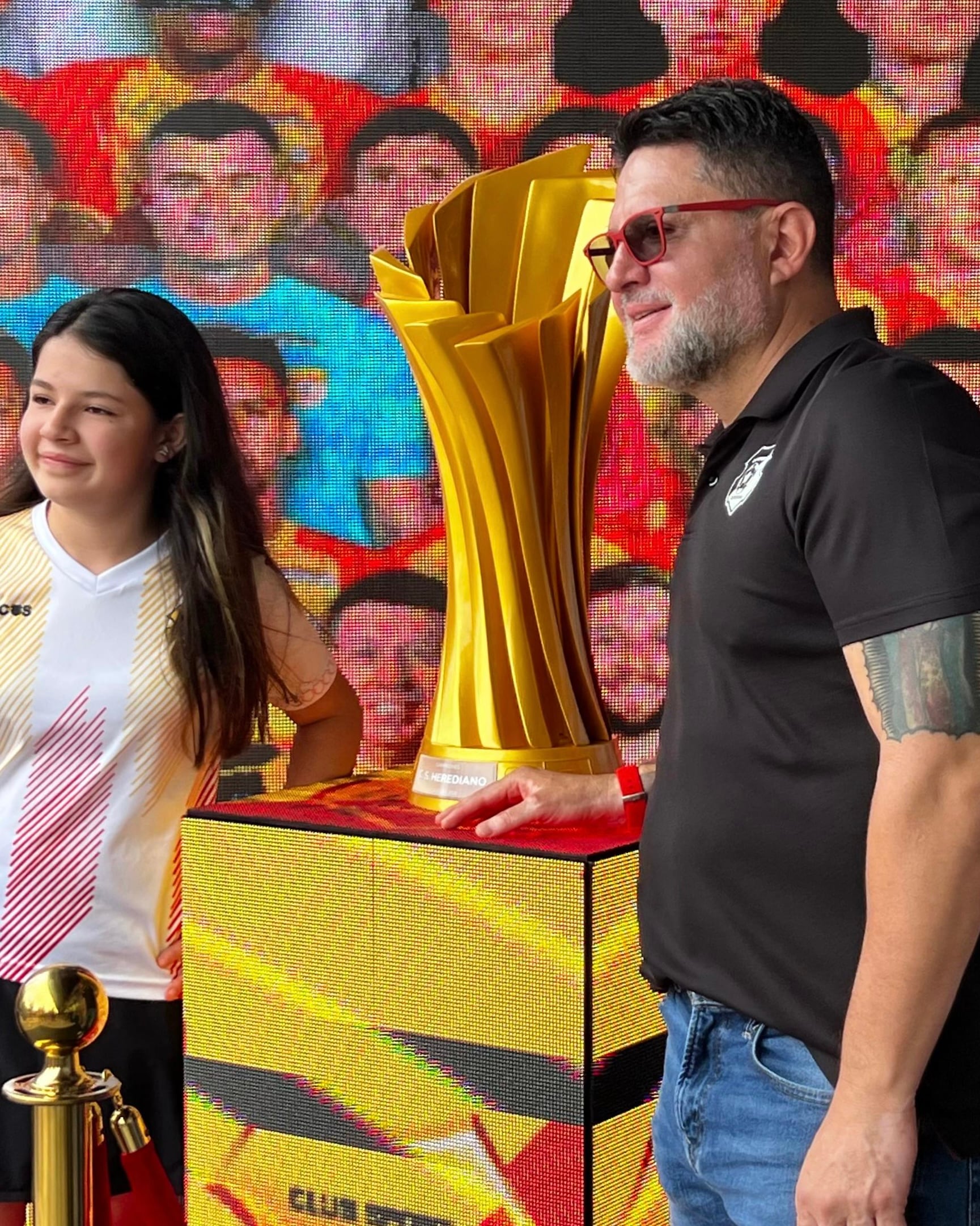 Herediano
Jafet Soto
Actividad del Herediano con los aficjonados en el sector comercial del estadio Eladio Rosabal Cordero
30 de mayo del 2026
Fotografía: Herediano