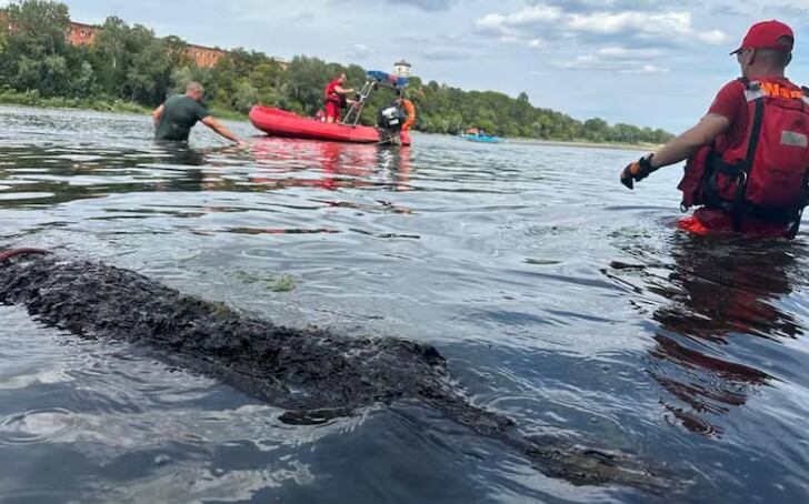Con una longitud de aproximadamente 25 pies, la embarcación era significativamente grande para los estándares de su época