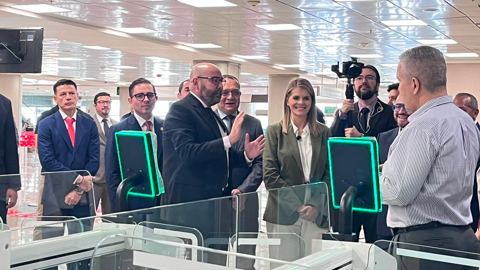 El nuevo sistema eGates agilizará el ingreso de viajeros costarricenses.