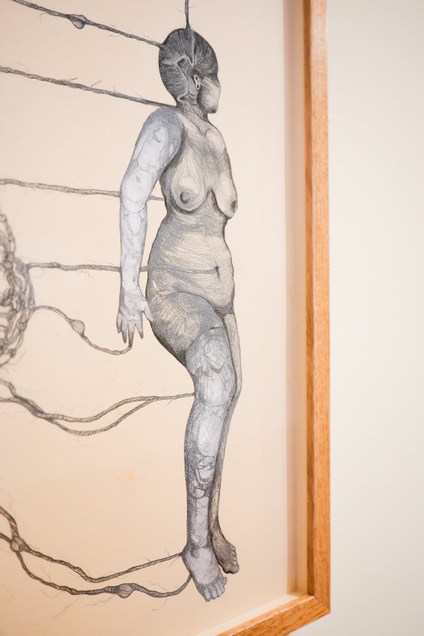 Detalle de obra de Verónica Navas exhibida en Teorética, que se ubica del parque Morazán, 300 m al norte.