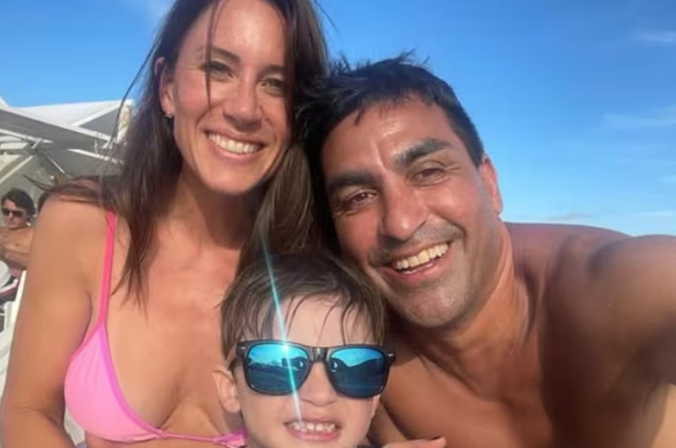 Claudio Husaín hoy disfruta de su familia.