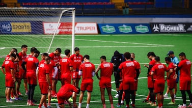 Empiezan los fichajes para el Torneo Apertura 2026: club da bienvenida oficial a su nuevo jugador