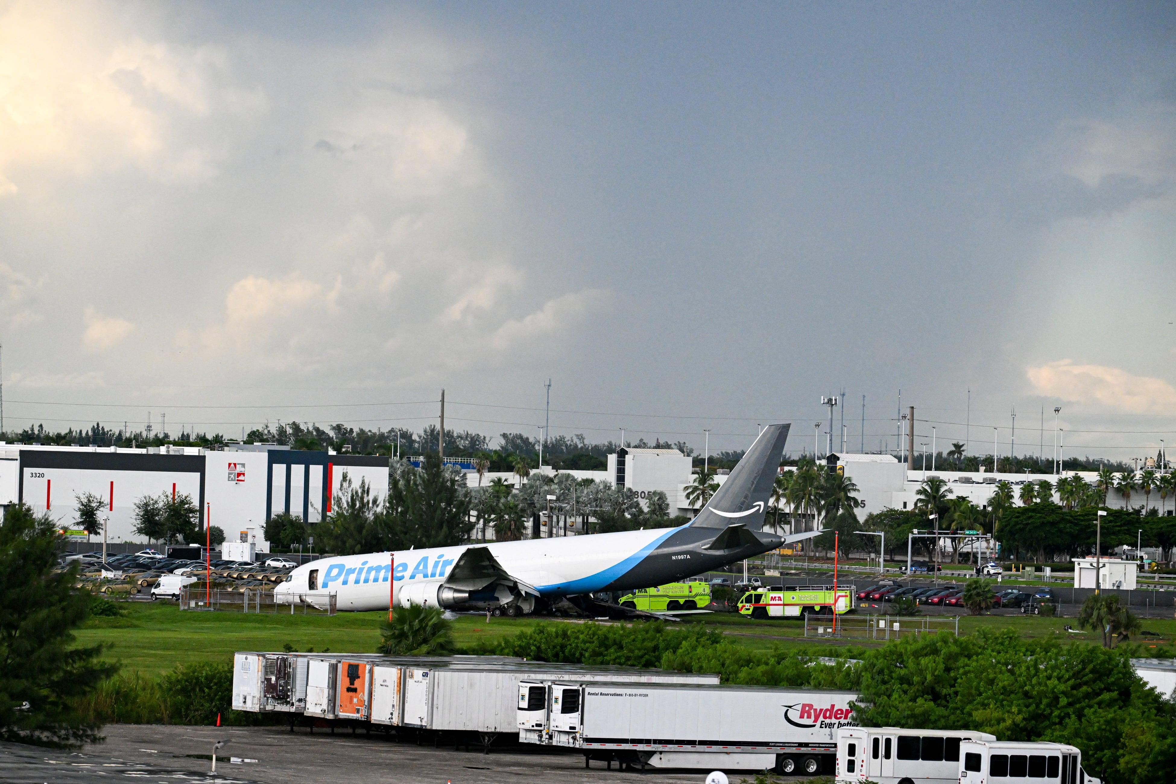 Avión