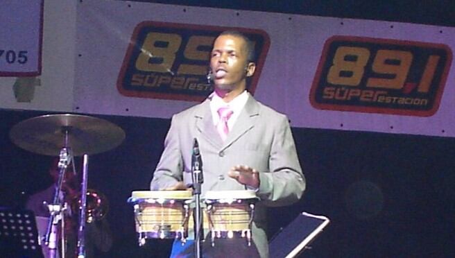 Richard Wint Scott Son de Tikizia