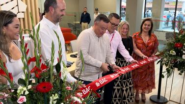 BAC reinaugura moderna sucursal en Liberia