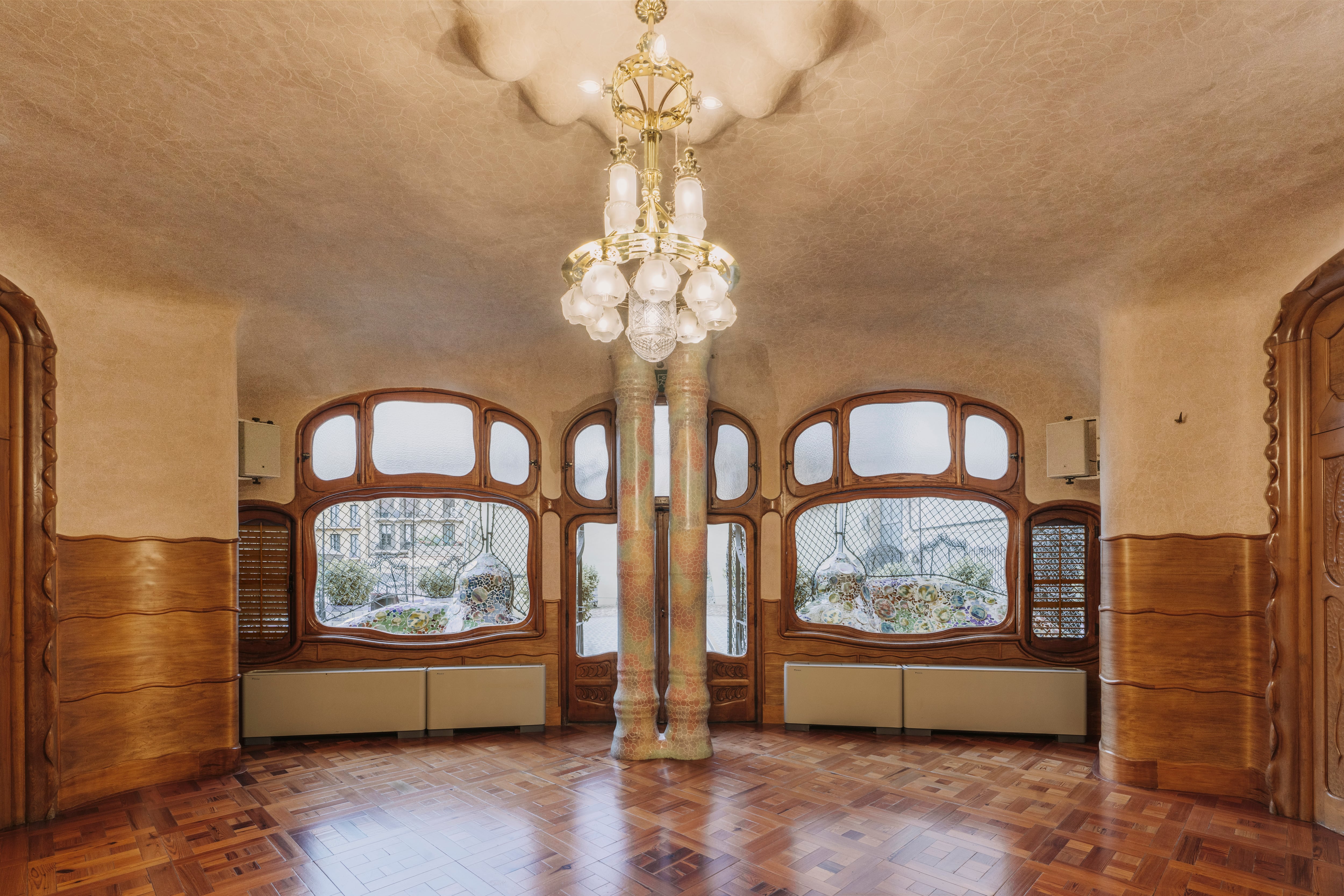 La muestra de la Casa Batlló podrá visitarse en la Plaza de la Cultura hasta el próximo 15 de noviembre.