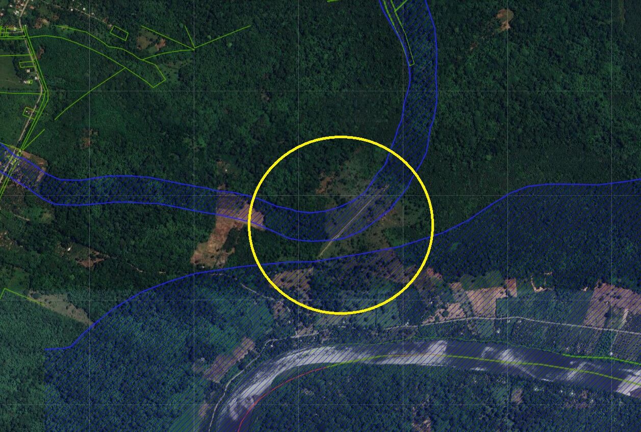 En el SNIT se observa cómo la zona donde está la supuesta pista de aterrizaje clandestina está dentro de las áreas con potencial a inundación. Foto: