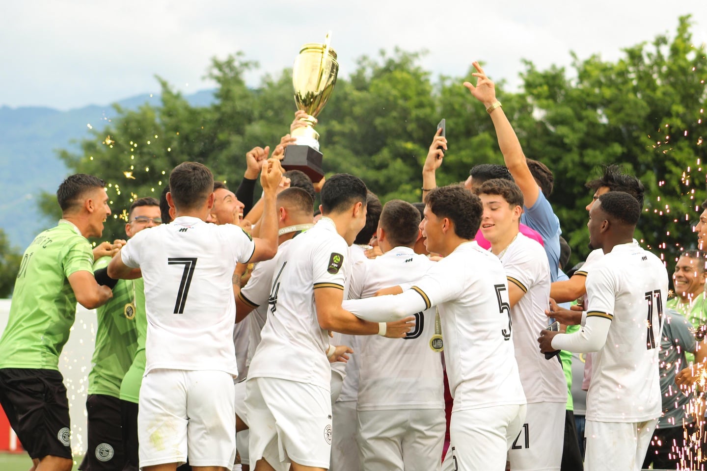 La U-21 de Sporting le ganó la Supercopa a Herediano con marcador de 2-1.