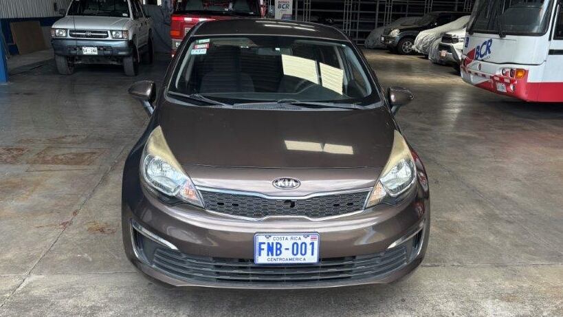 BCR remata vehículos