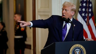 Trump amenaza con ‘cesar el comercio’ con algunos países si la Fed no baja las tasas