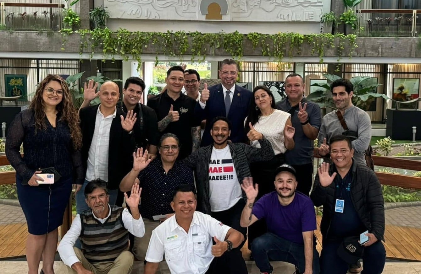 Creadores de contenido reunión con Rodrigo Chaves