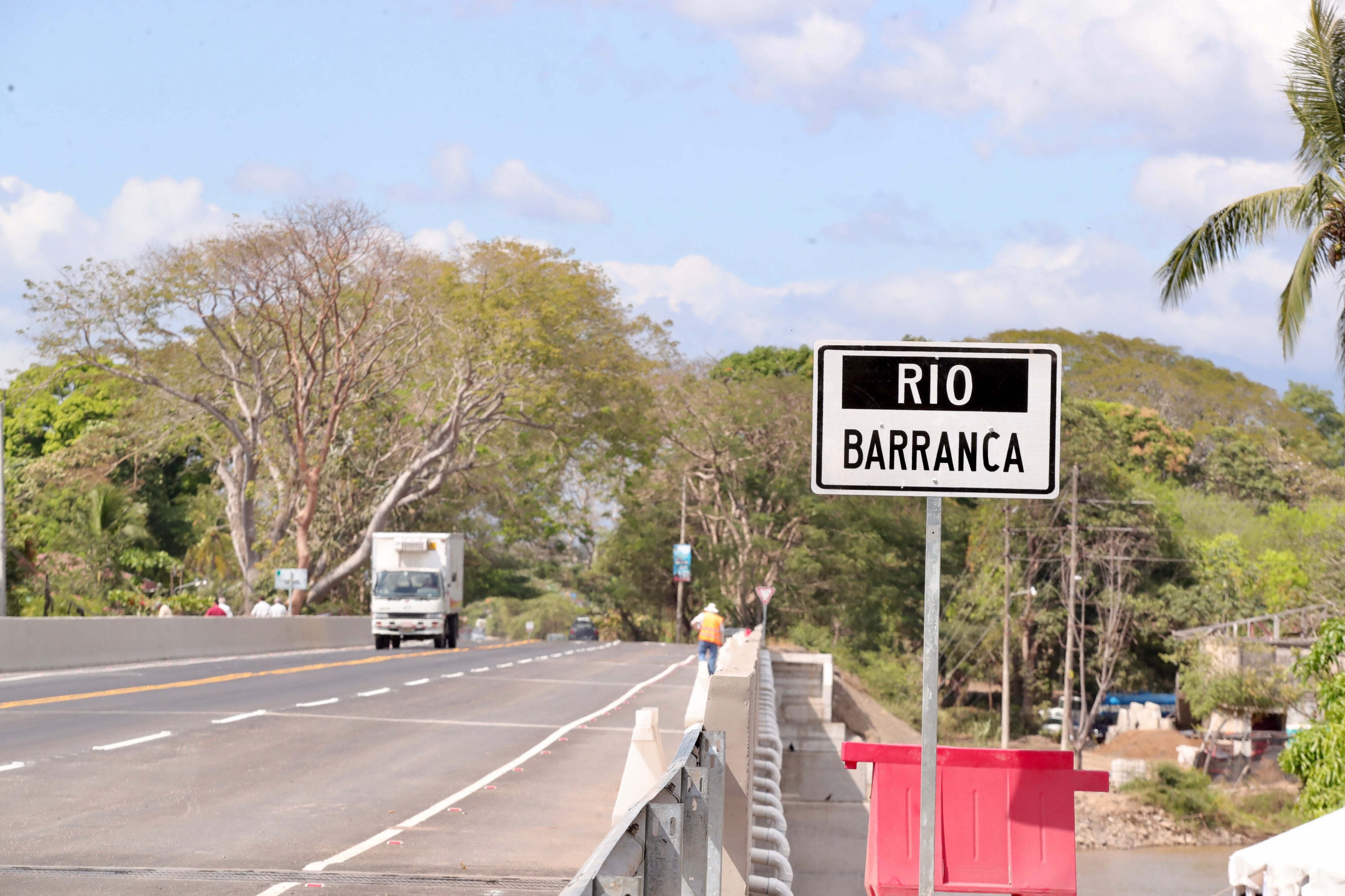 Inauguración del puente de Río Barranca Puntarenas
