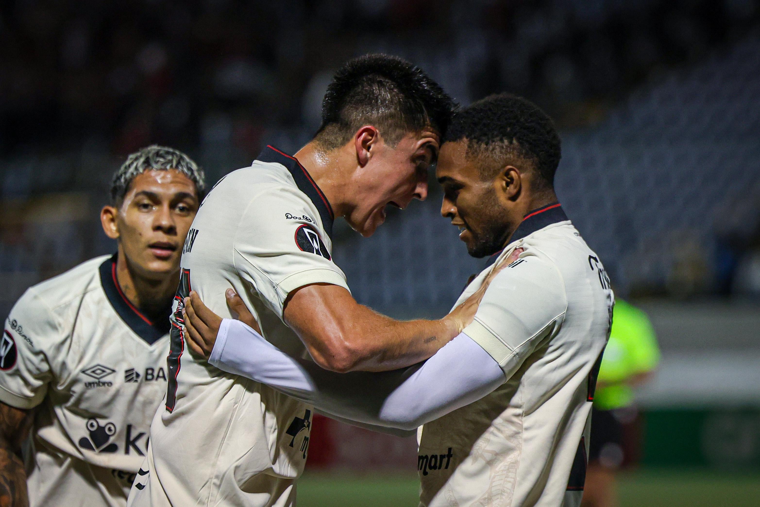 Liga Deportiva Alajuelense selló una valiosa victoria en Nicaragua. Kenyel Michel consiguió un gol importante.