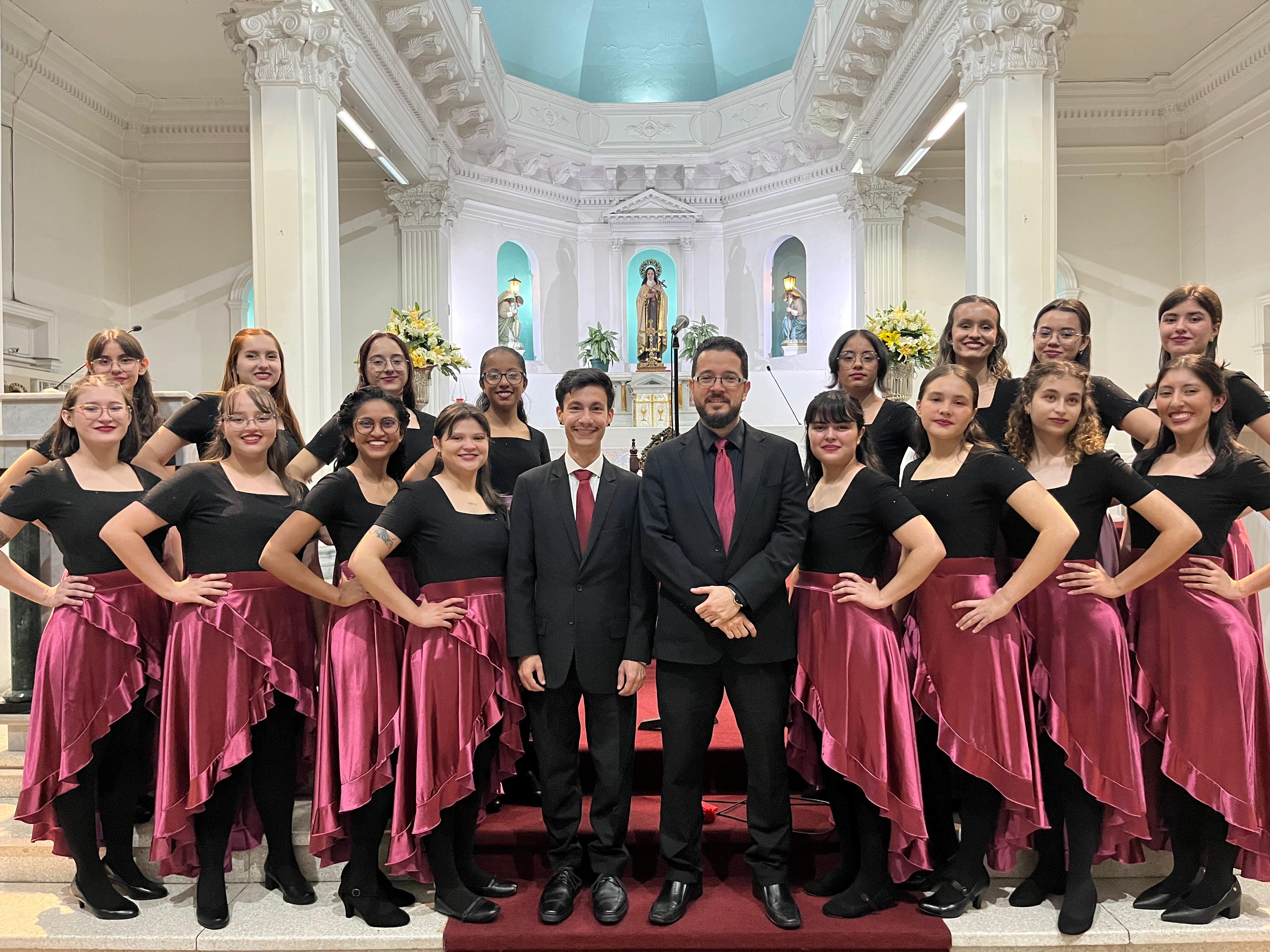 El festival International Coral Kathaumixw se celebra desde 1984 y solo 16 coros fueron seleccionados en esta edición, incluyendo Cantate que representa a Costa Rica.