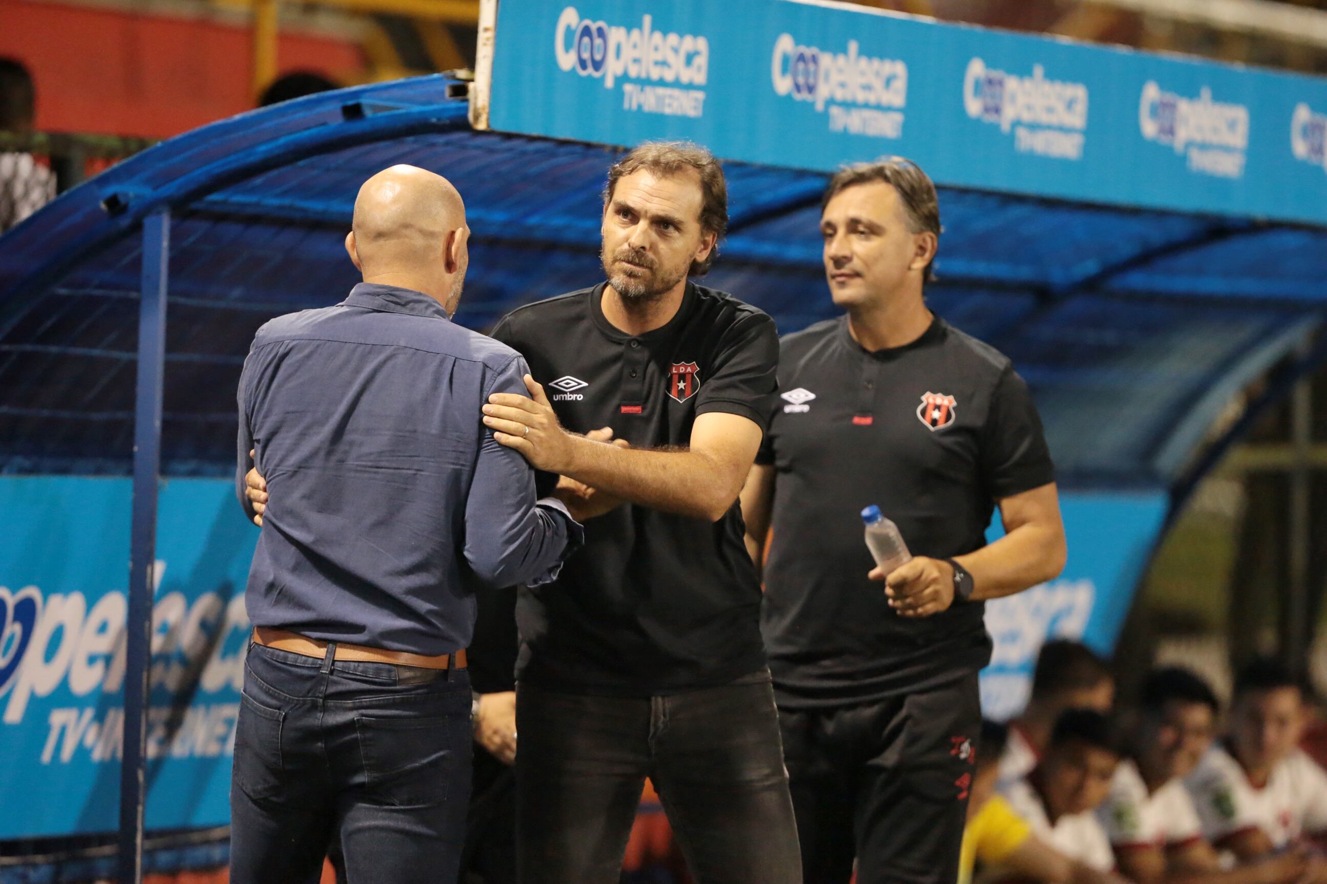 25/01/2024/ Juego entre AD San Carlos vs Liga Deportiva Alajuelense por la jornada 4 del torneo clausura de la copa Promerica en el estadio Carlos Ugalde de Ciudad Quesada / Foto John Durán