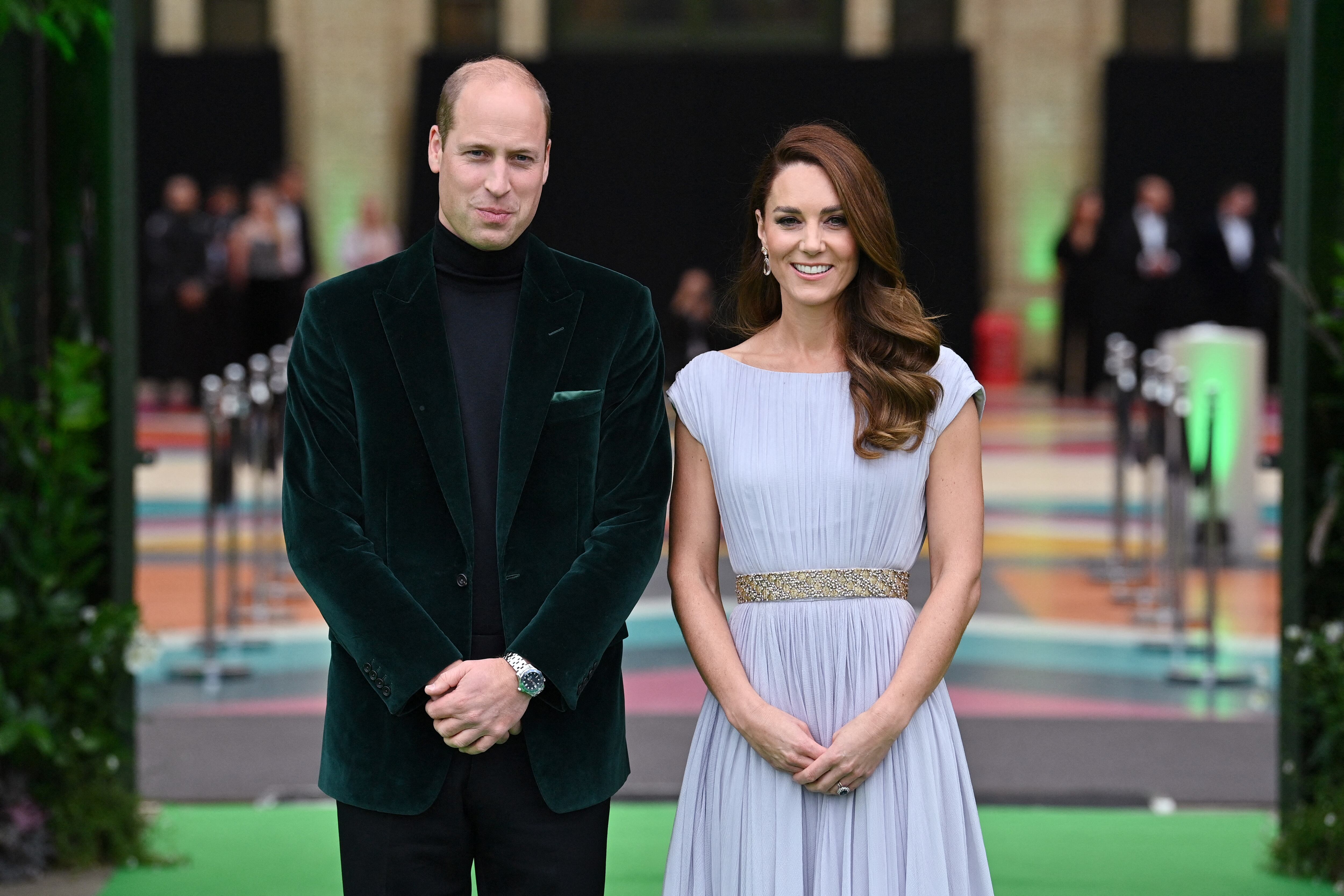 El duque y la duquesa de Cambridge en la ceremonia de premiación del galardón Earthshot. Foto: AFP