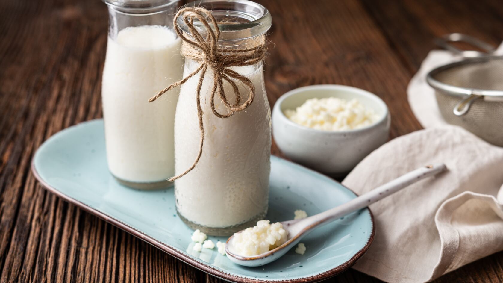 El kéfir, fermento originario del Cáucaso, aporta microorganismos que podrían reforzar la microbiota y aliviar molestias intestinales.