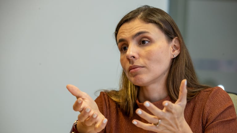 Empresarios piden atender competitividad de Costa Rica tras renuncia de Laura López de Procomer