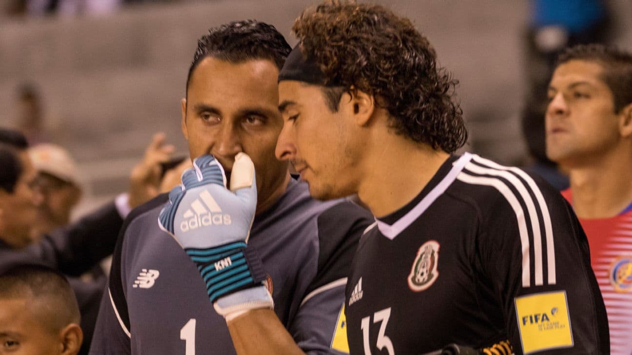 Keylor Navas y Guillermo Ochoa