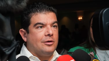 Álvaro Ramos se retira de Asamblea del PLN sin esperar resultados ni cantar cumpleaños por el 75 aniversario de la agrupación