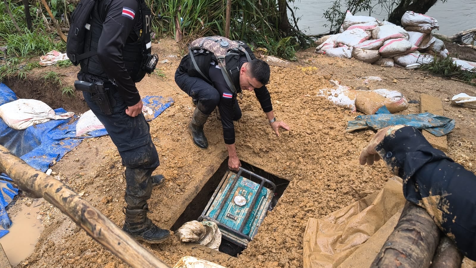 La Fuerza Pública ubicó un túnel subterráneo con material minero cerca de Conchudita.