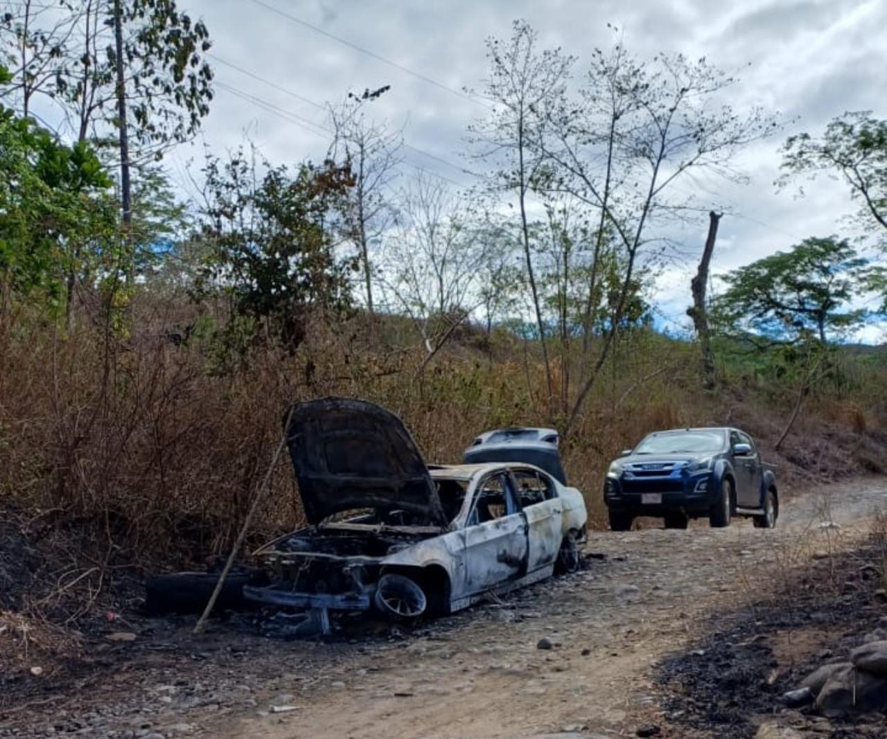 Carro quemado sería de Mauricio Chavarría, desaparecido desde el 20 de marzo. Foto: Cortesía de la familia