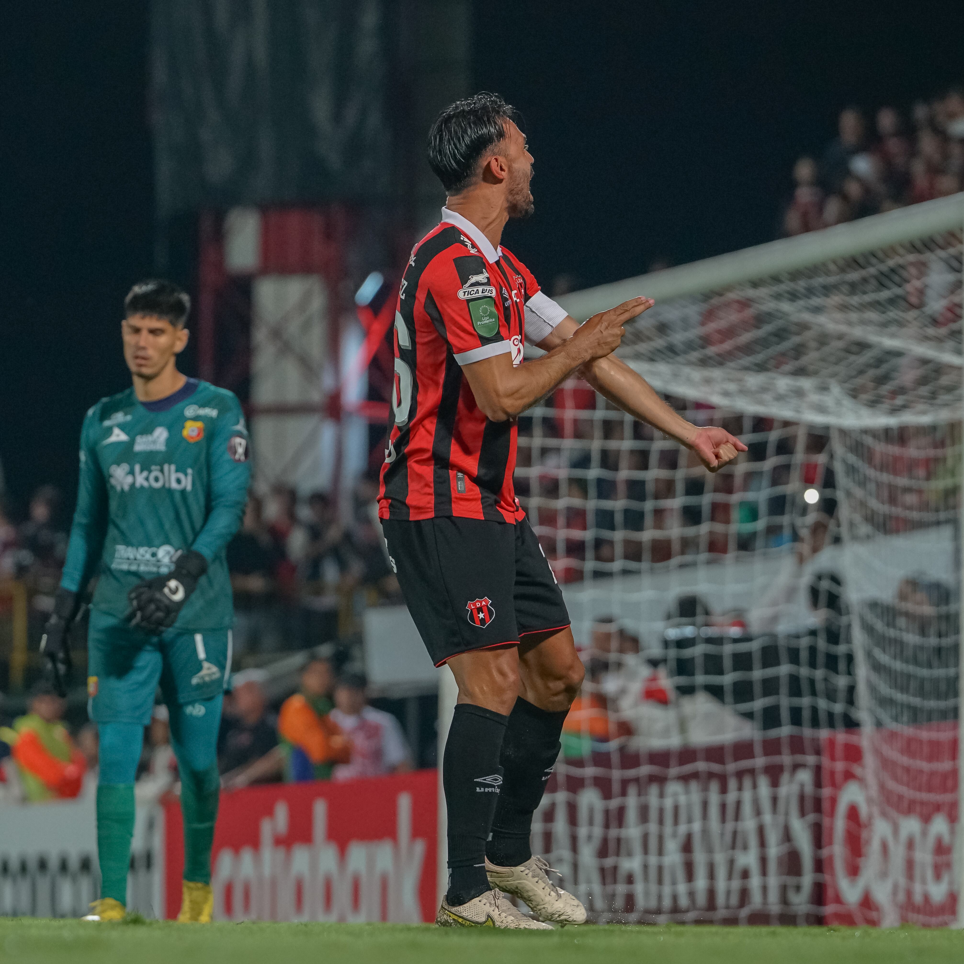 El capitán de Liga Deportiva Alajuelense, Giancarlo González reiteró que por sus venas corre sangre rojinegra.