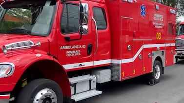 Nube de color amarillento que sale de contenedor provoca emergencia en Heredia