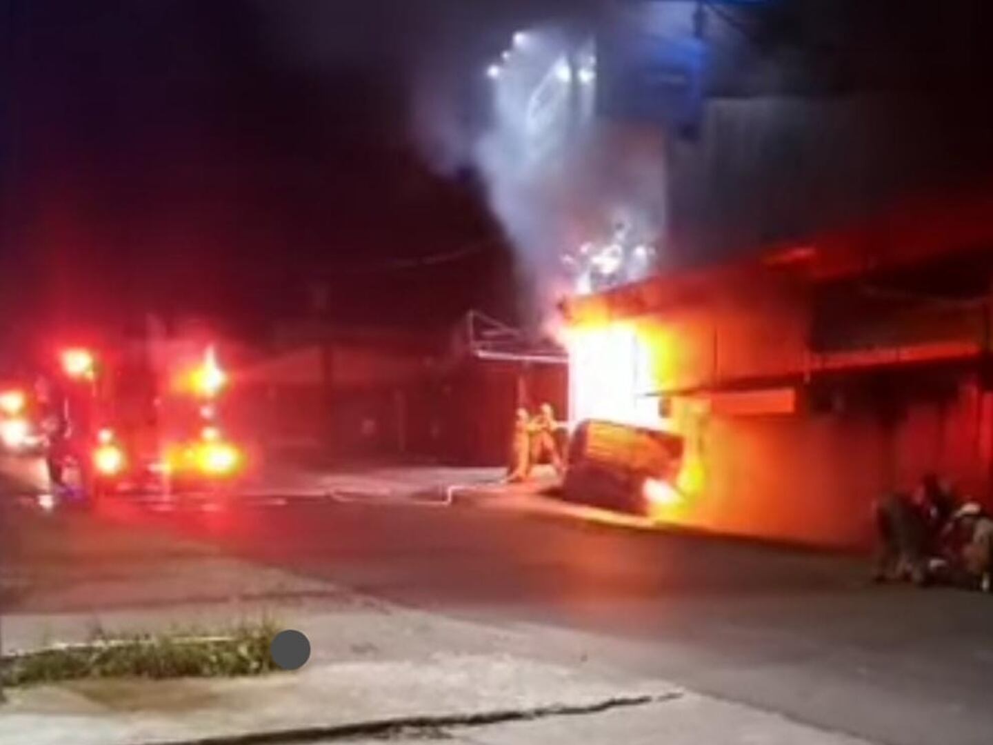 Conductora muere en violento choque en el que su carro termina ...