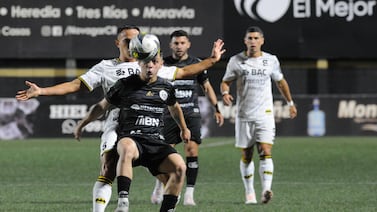 Sporting y Saprissa aburren en una cancha que rara vez ofrece buen fútbol