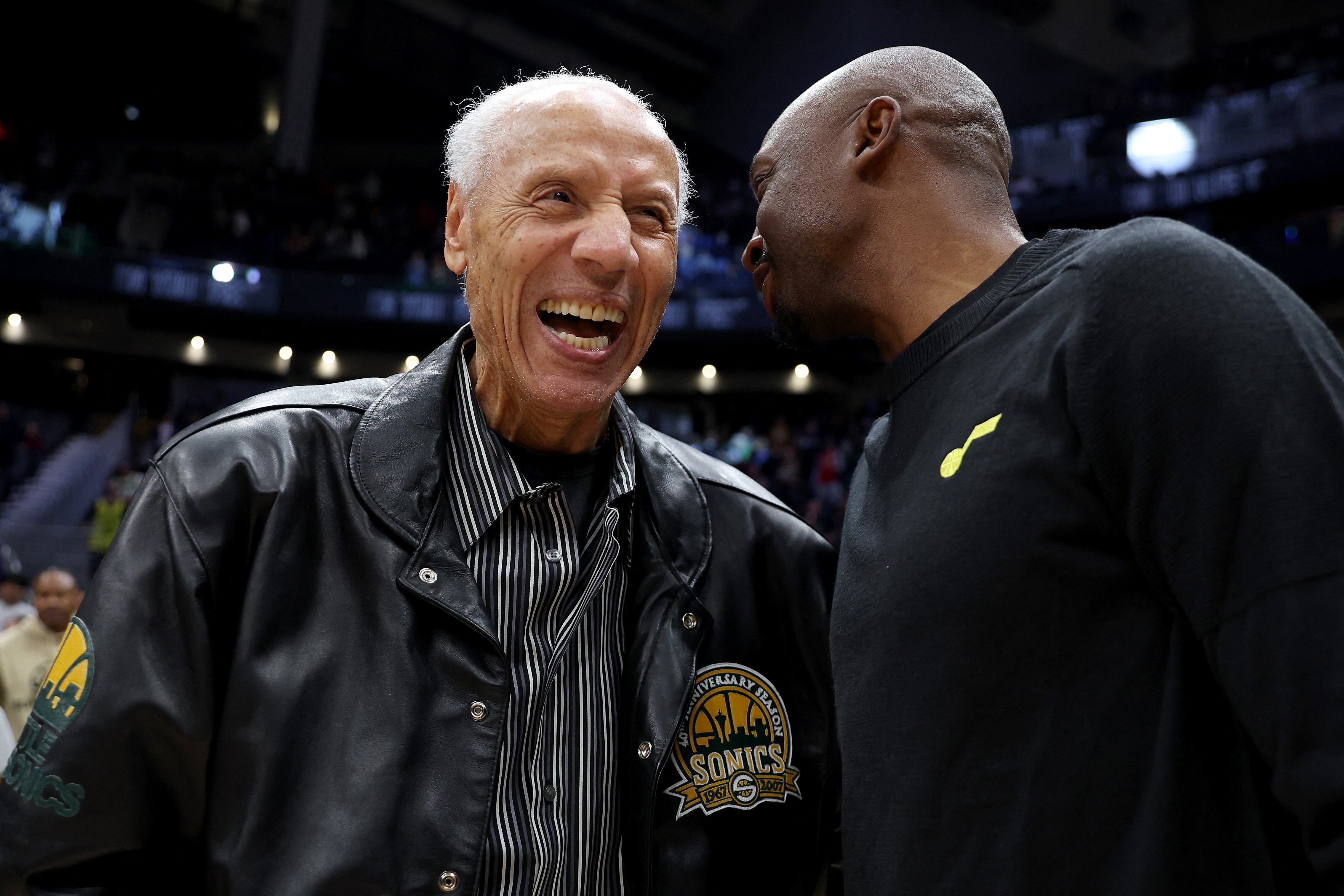 SEATTLE, WASHINGTON - OCTOBER 10: Lenny Wilkens, former Seattle Sonics head coach, talks with assistant coach Jason Terry of the Utah Jazz before the Rain City Showcase in a preseason NBA game between the LA Clippers and the Utah Jazz at Climate Pledge Arena on October 10, 2023 in Seattle, Washington. Steph Chambers/Getty Images/AFP (Photo by Steph Chambers / GETTY IMAGES NORTH AMERICA / Getty Images via AFP)
