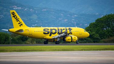 ¿Qué pasará con los vuelos, boletos y millas de Spirit? Aerolínea se acogió a ley de bancarrota