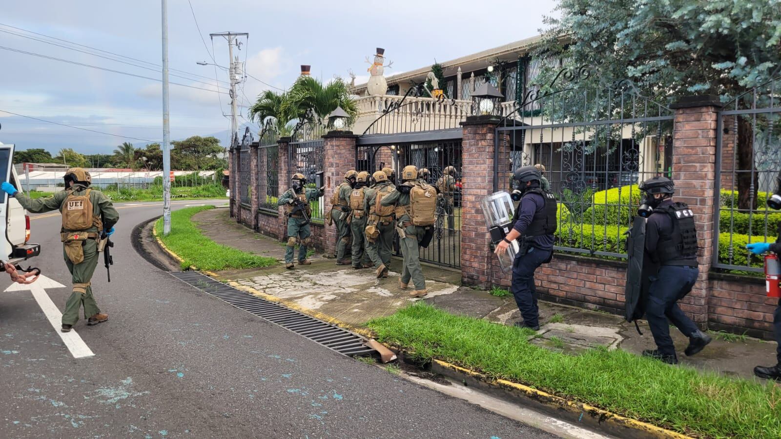 Allanamiento en Tibás