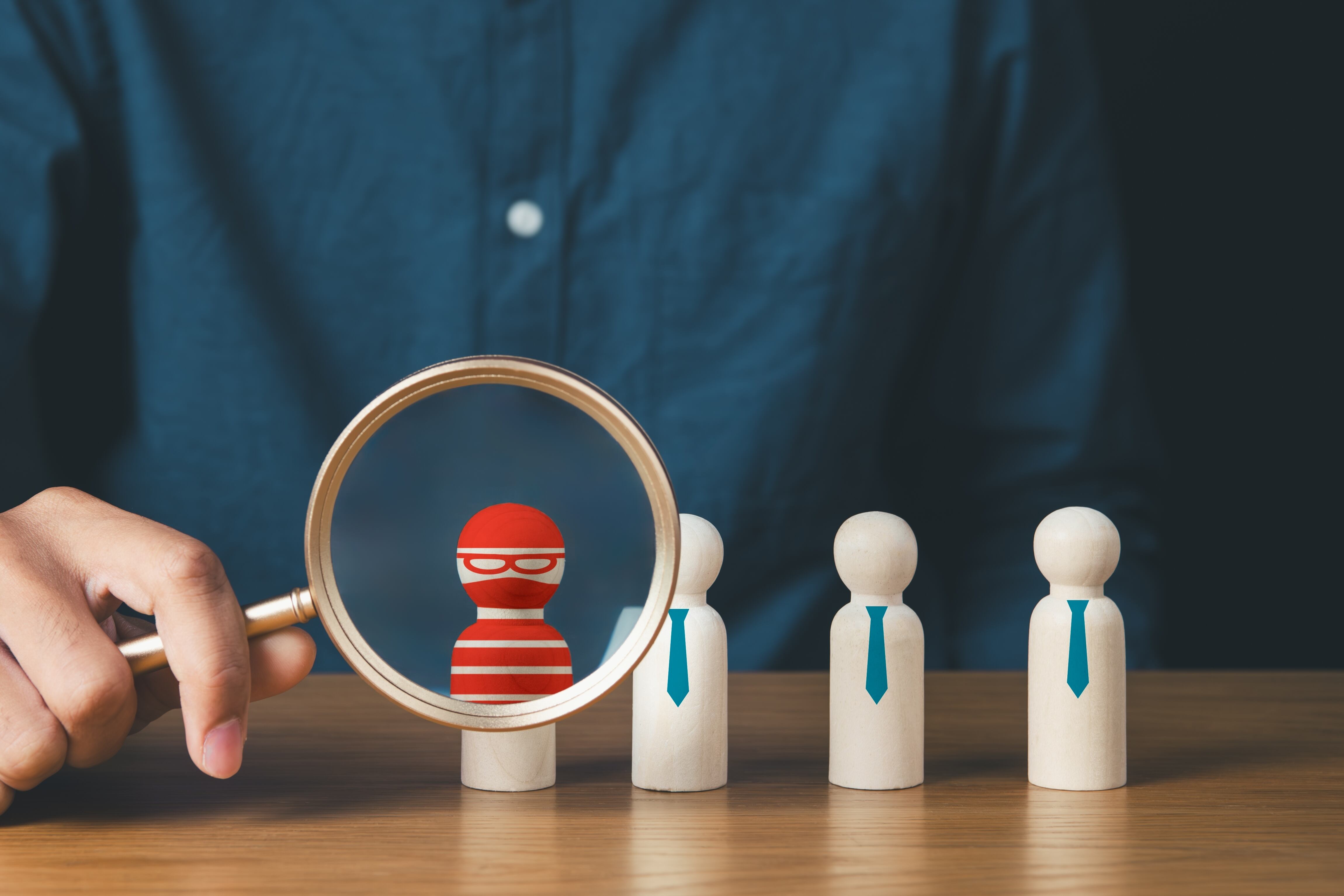 Amenazas, peligros de la IA, fraude, timos, inteligencia artificial, robos bancarios