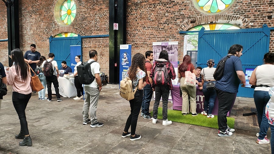 La Feria de Empleo YouthCan! se realizará el 8 de octubre y tendrá opciones de primer empleo y puestos en distintas áreas.