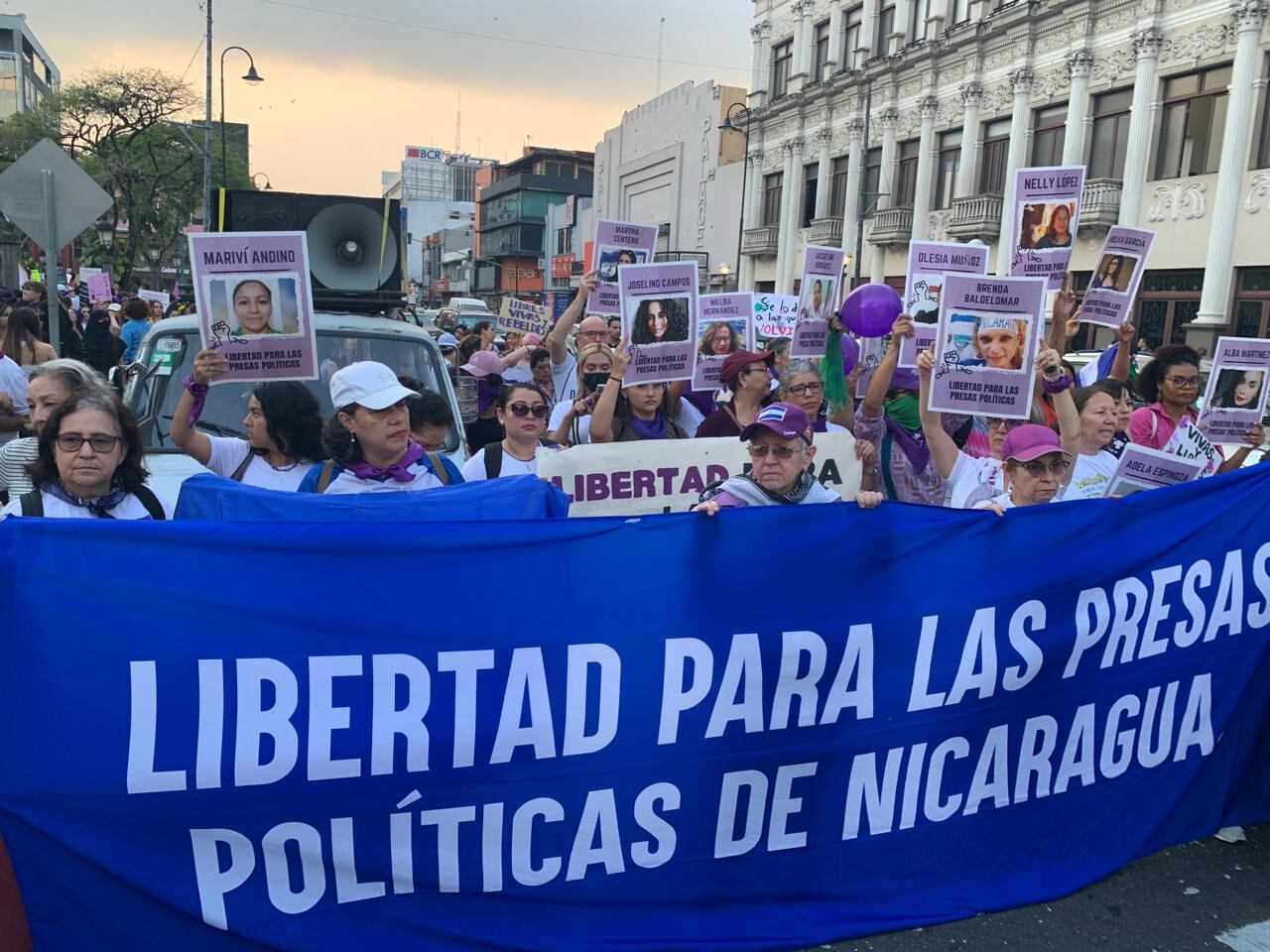 08/03/2024, San Jose, Avenida Segunda, marcha del Día de la Mujer Internacional parque central.