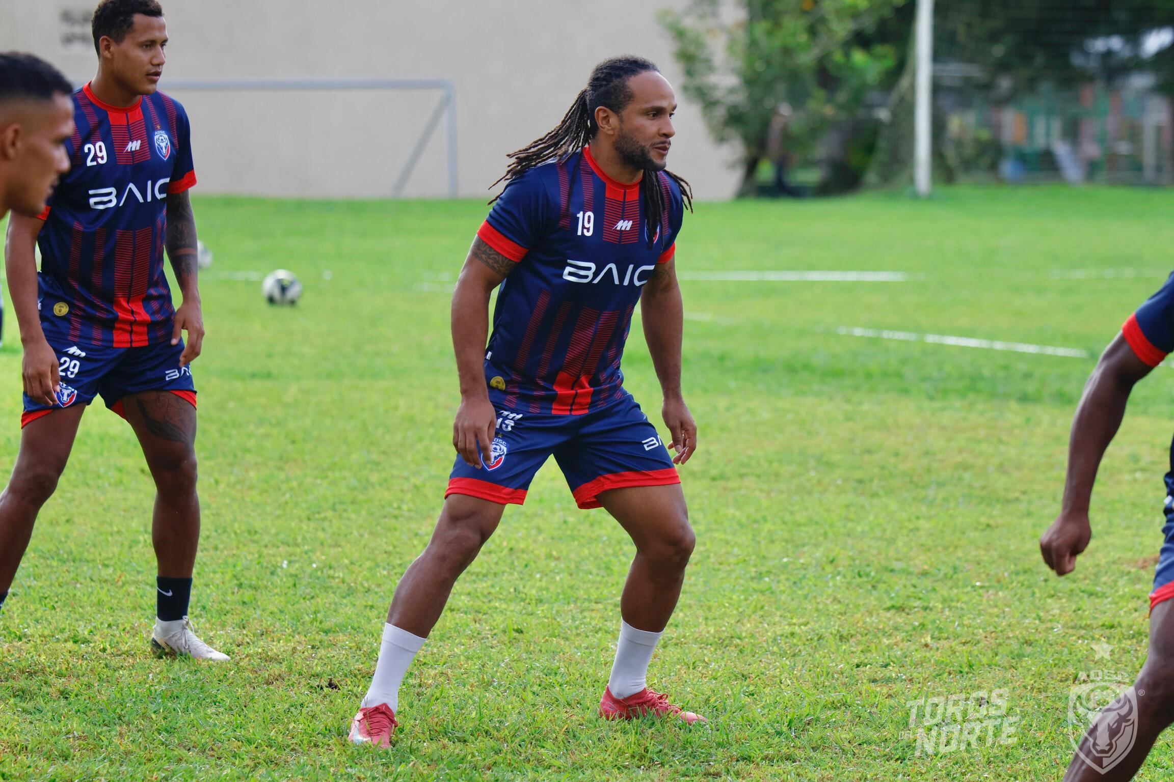 Jonathan McDonald se reincorporó a San Carlos.