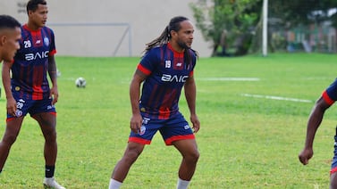 El primer expulsado del Torneo Clausura 2026 fue Jonathan McDonald y gracias al VAR (video)