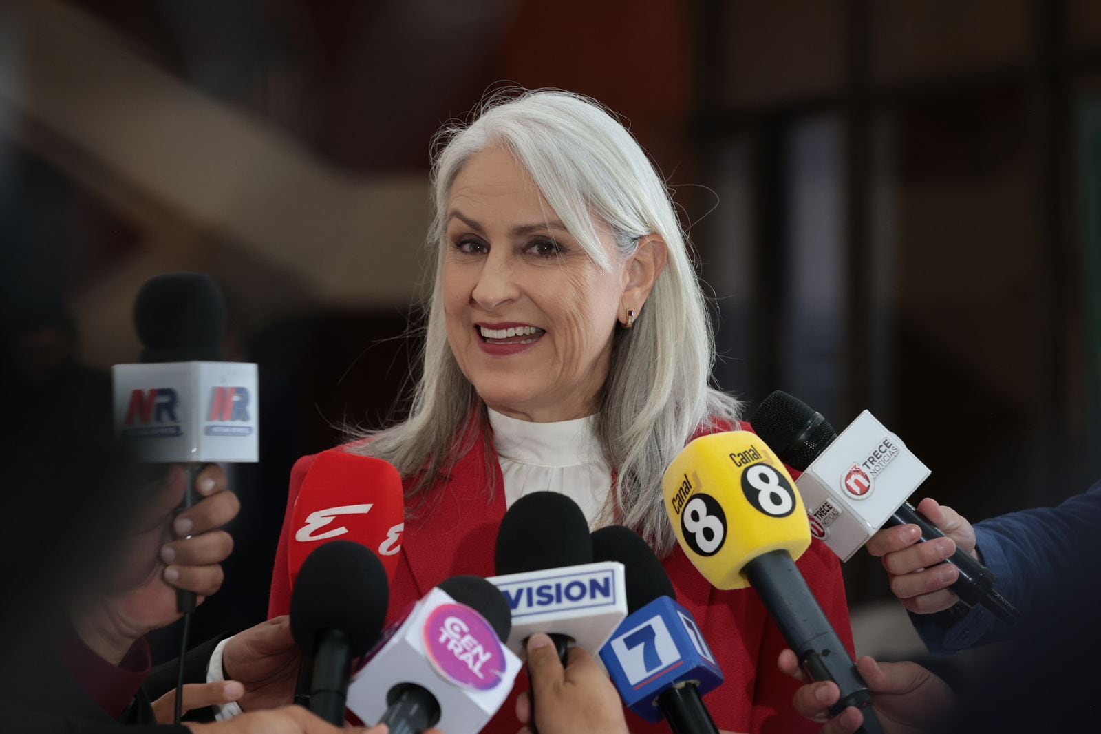 Claudia Dobles y Abril Gordienko calificaron de "hostil" y "sin sustento legal" la directriz del Poder Ejecutivo en Zapote.