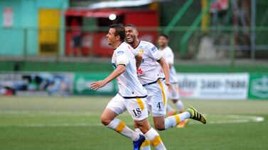 Herediano confirma salidas de los extranjeros Julio César Pardini y Rafael Gomes