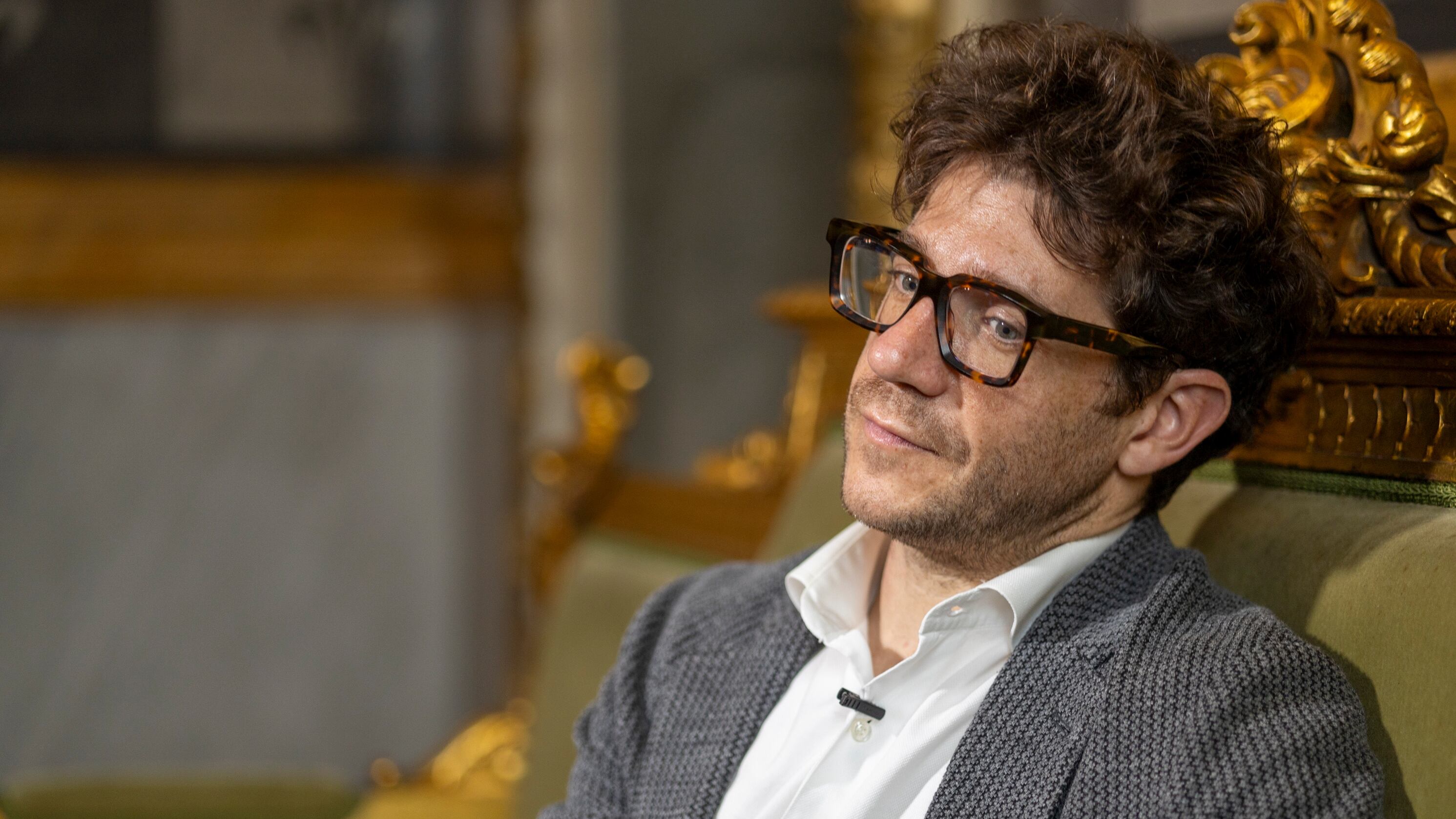 25/02/2025, San José, Teatro Nacional, entrevista con el nuevo director de la Sinfónica Nacional, Andrés Salado.