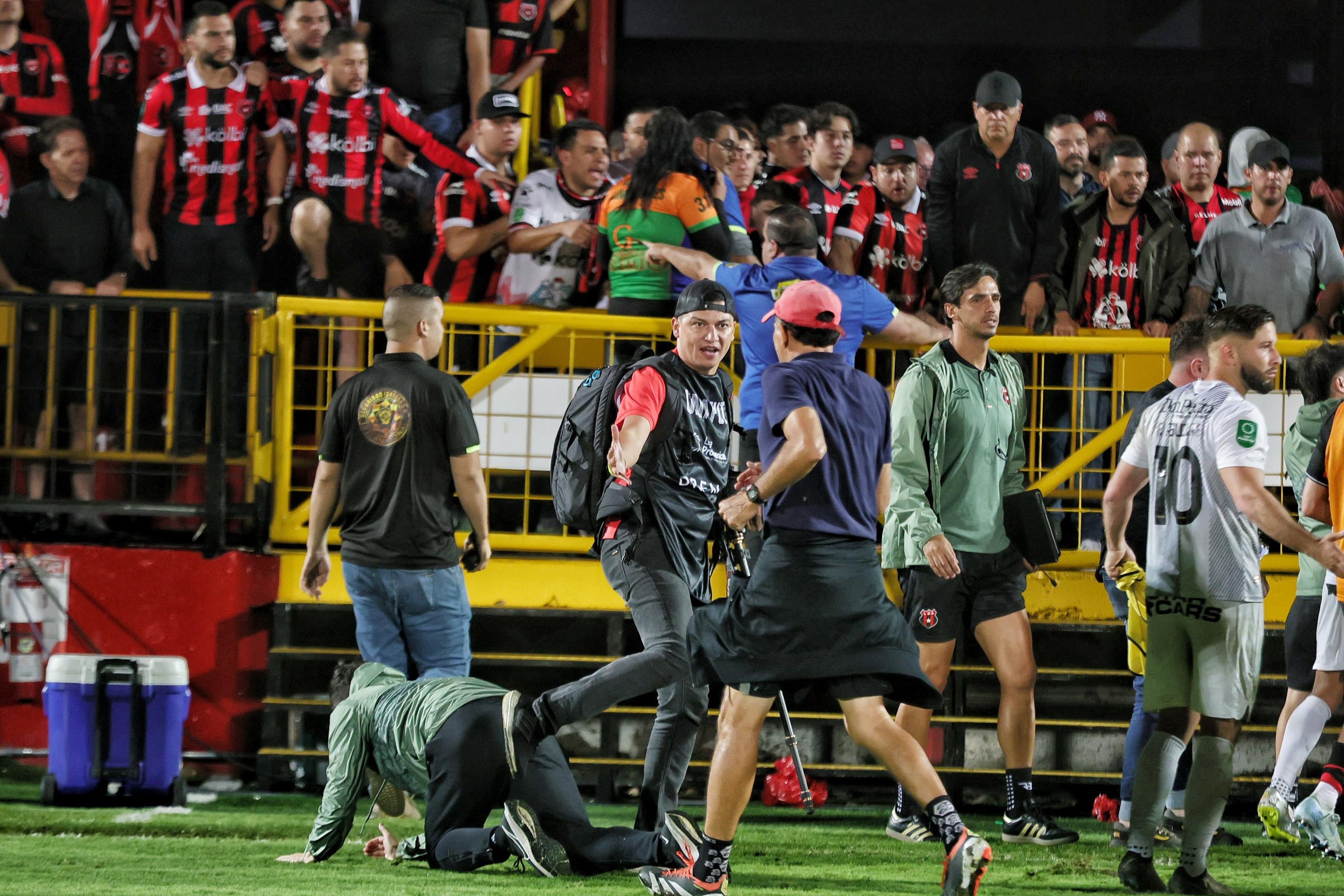 27/12/24 Estadio Morera Soto, Alajuela. La Liga Deportiva Alajuelense contra al Club Sport Herediano, Final. Fotos: Jorge Navarro para La Nación y La Teja.