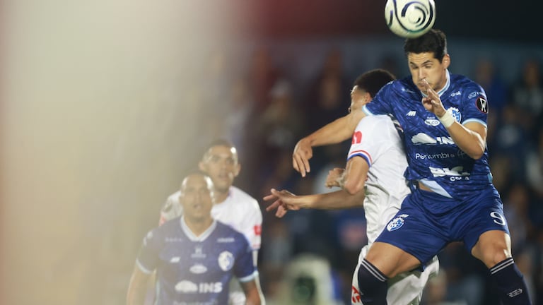 Vea el gol con que Cartaginés está derrotando al Olimpia de Honduras