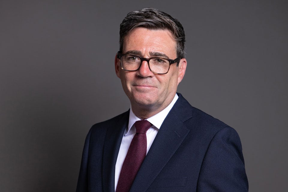 El exalcalde de Manchester Andy Burnham asume como primer ministro del Reino Unido.
