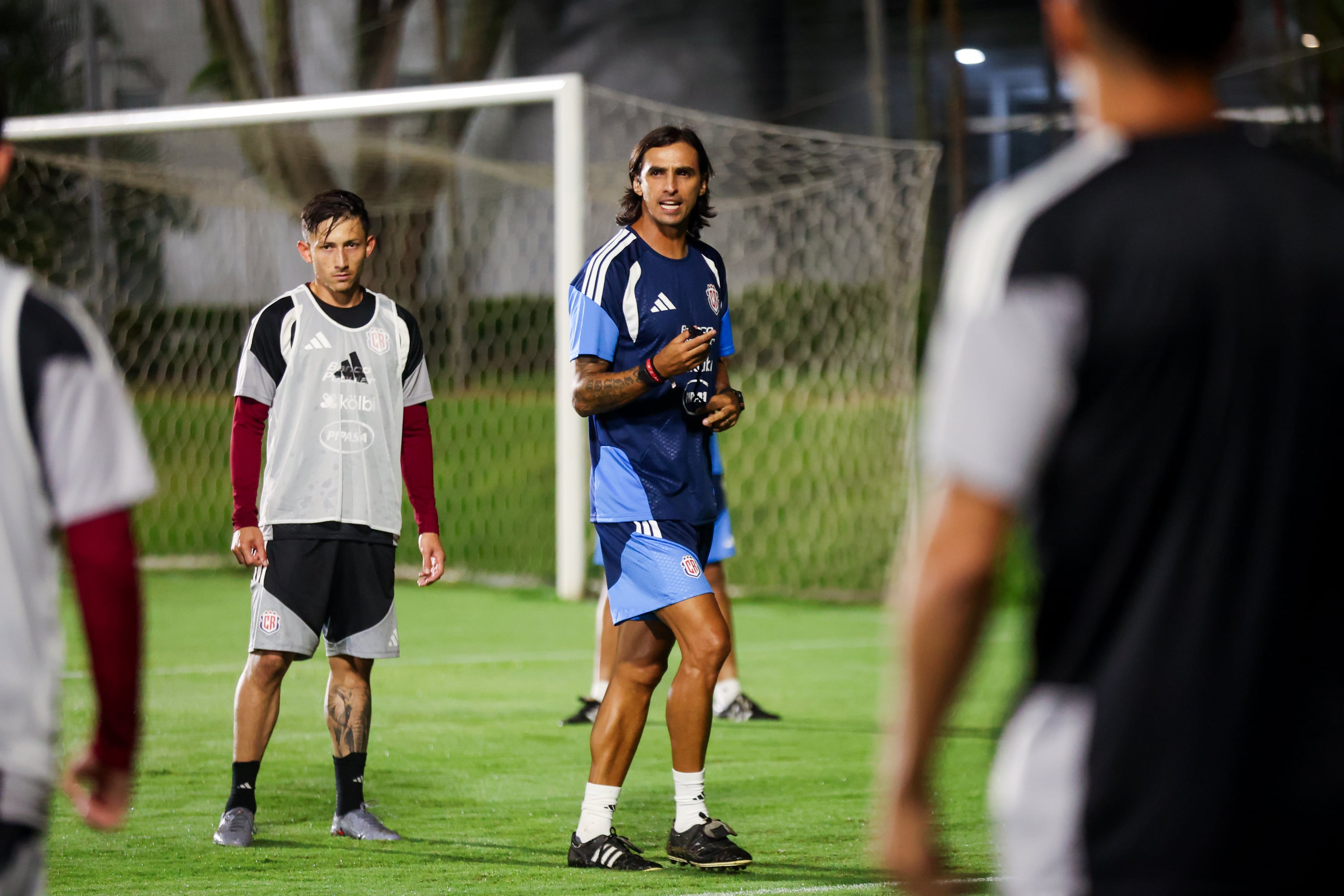 Bryan Ruiz ya empezó a trabajar con la Selección de Costa Rica.